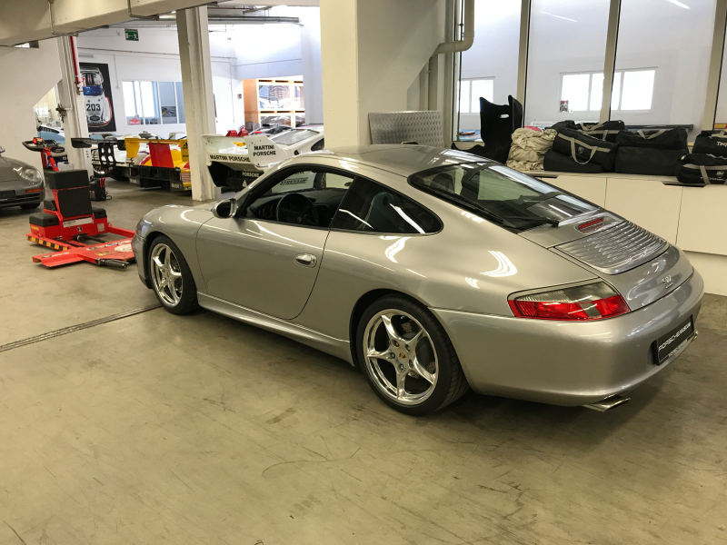 Illustration for article titled Going Inside Porsche's Secret Vault Left Me On The Edge Of Madness